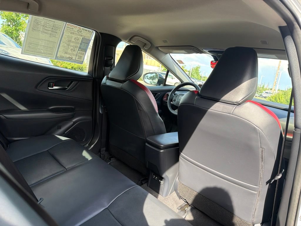 Used 2025 Toyota Prius Plug-In Hybrid FWD image 14