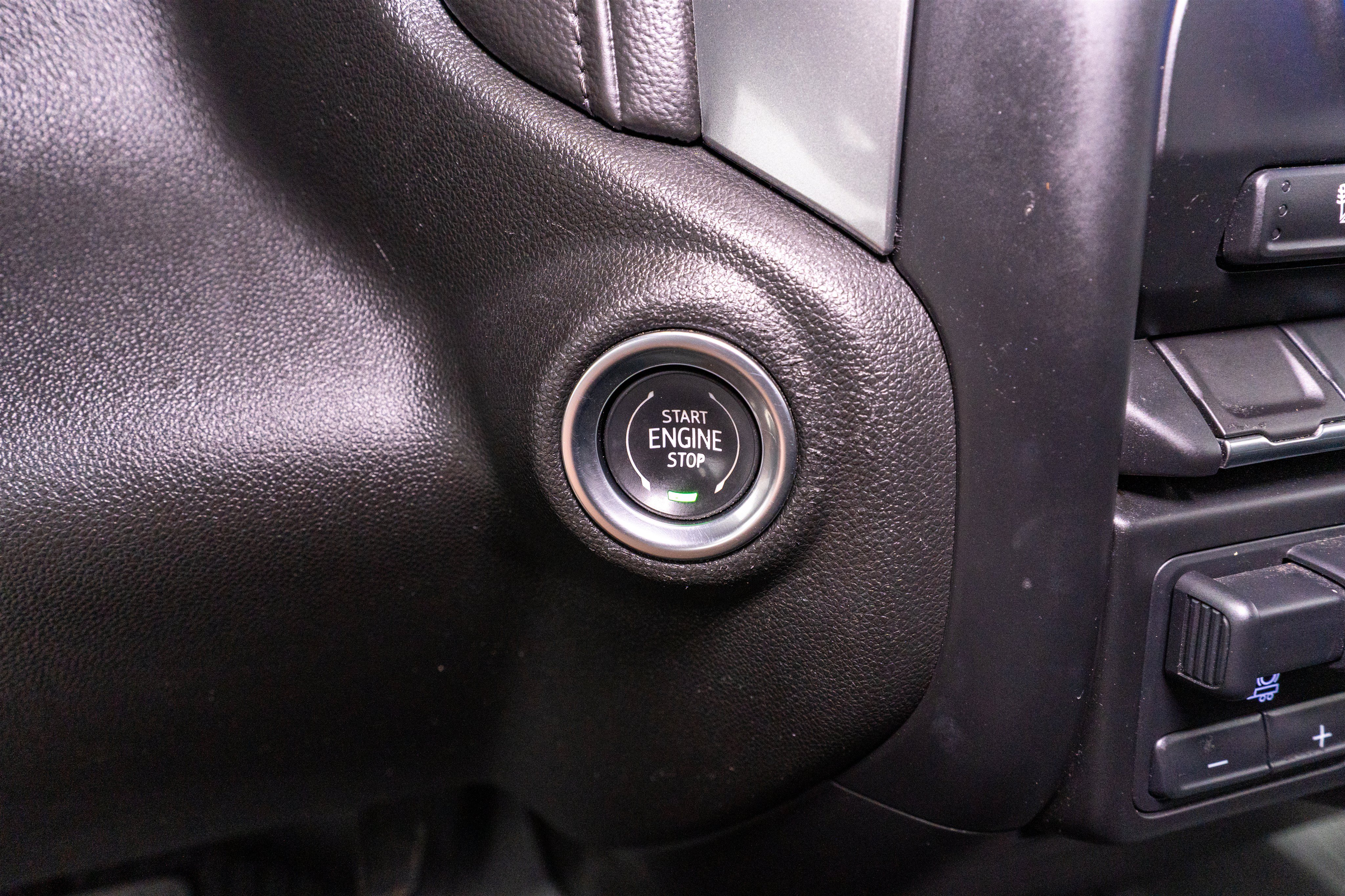 Used 2019 Chevrolet Silverado 1500 LT AWD/4WD image 25