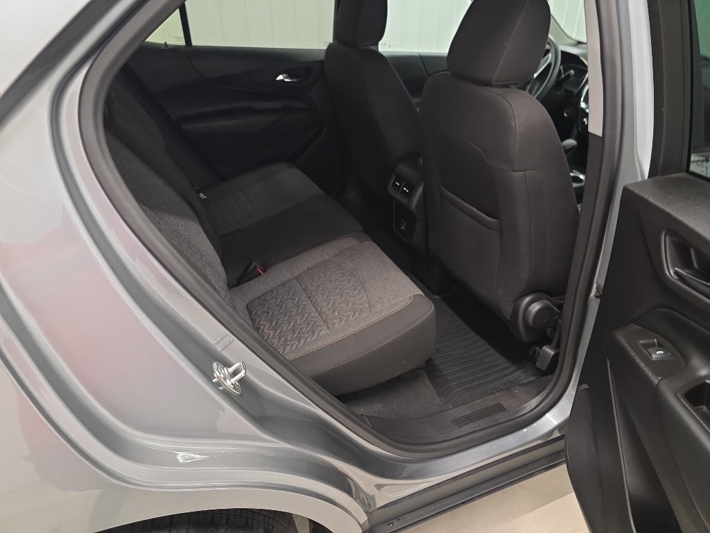 Used 2024 Chevrolet Equinox LT FWD image 7