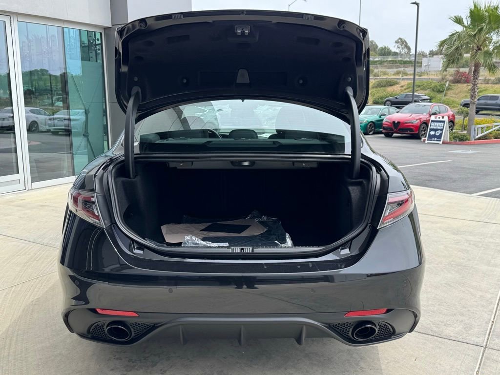 New 2026 Alfa Romeo Giulia RWD image 10