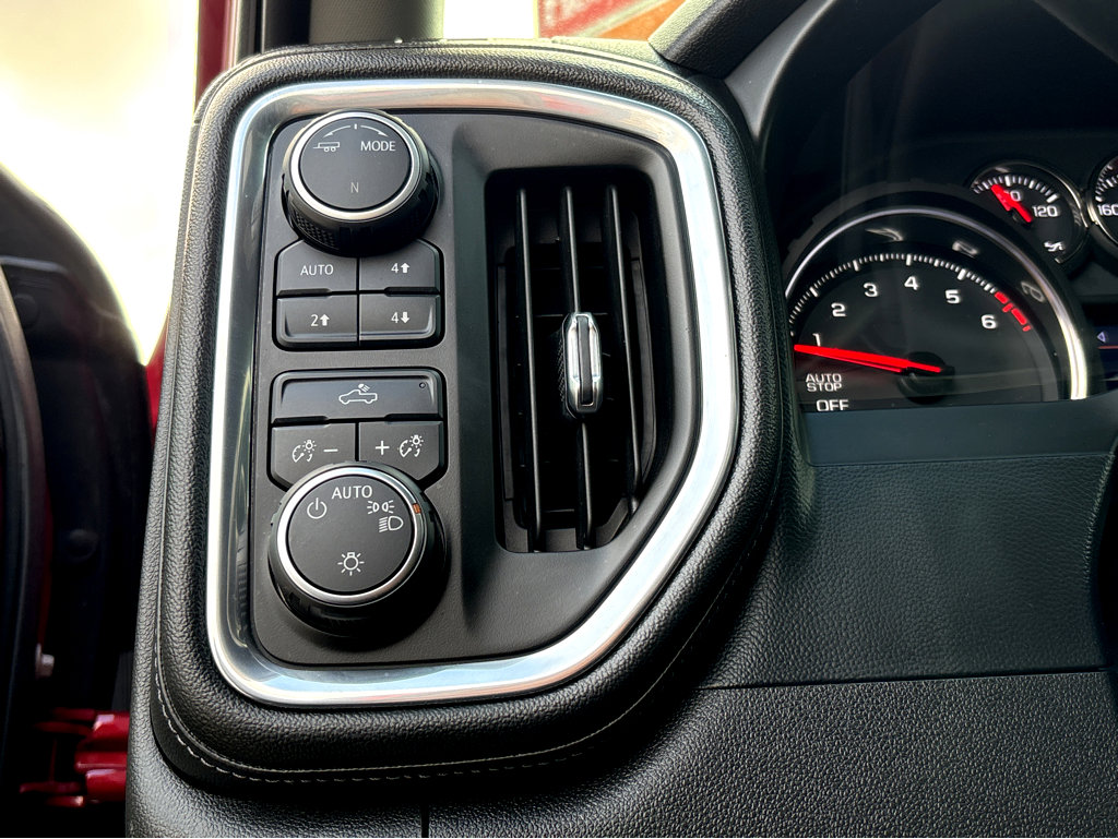 Used 2020 Chevrolet Silverado 1500 LT w/ All-Star Edition image 13