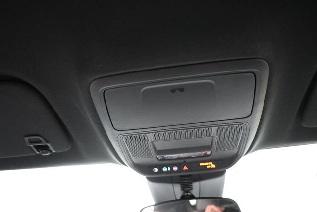 Used 2026 Chevrolet Traverse LT w/ Midnight/Sport Edition FWD image 12