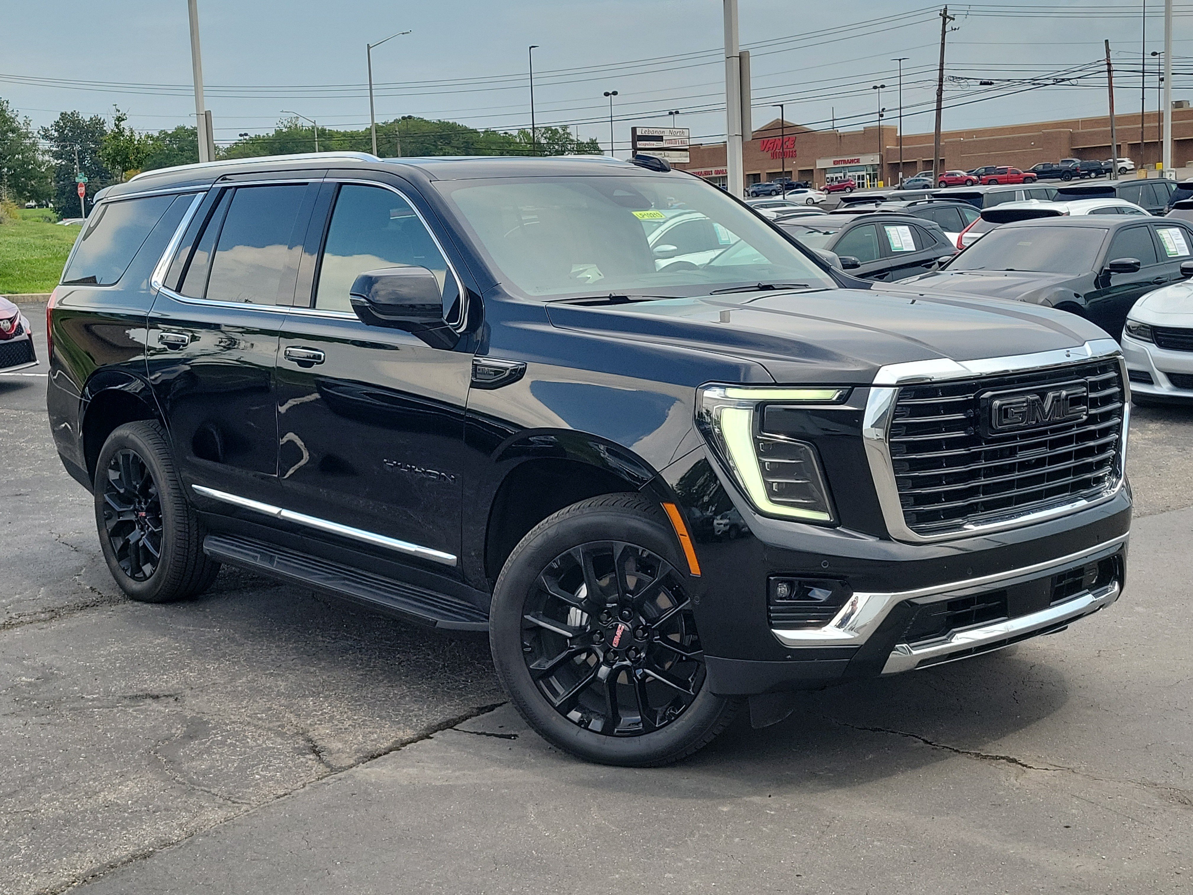 Used 2026 GMC Yukon Elevation w/ Elevation Premium Package AWD/4WD image 31