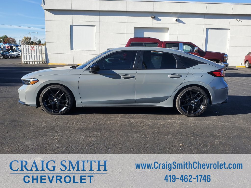Used 2025 Honda Civic Sport image 2