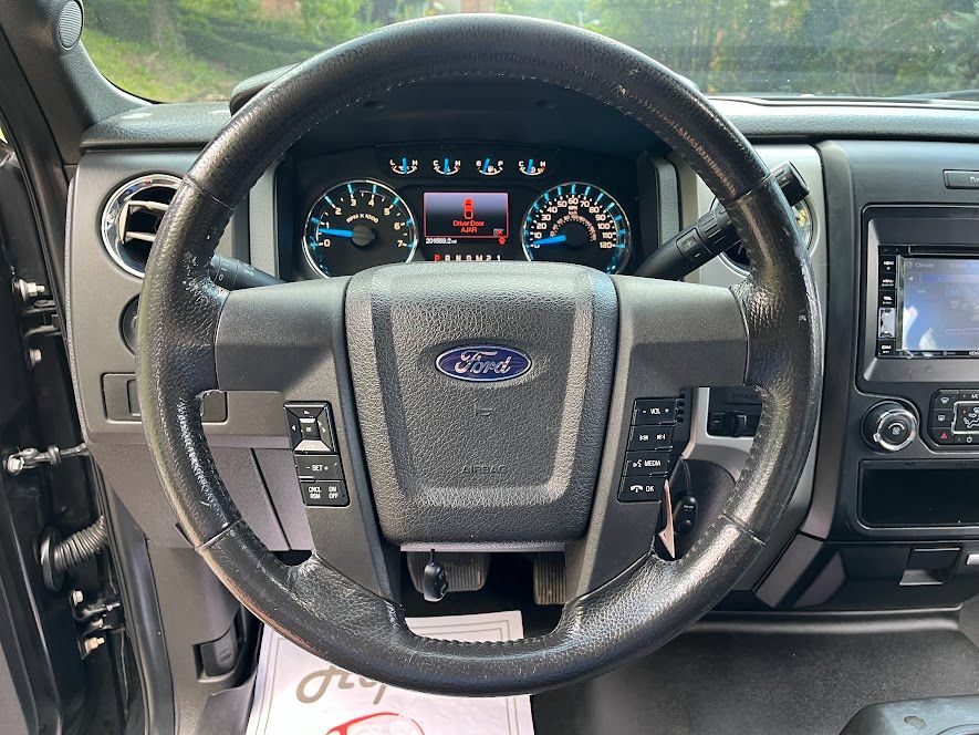 Used 2013 Ford F150 XLT w/ Luxury Equipment Group AWD/4WD image 12