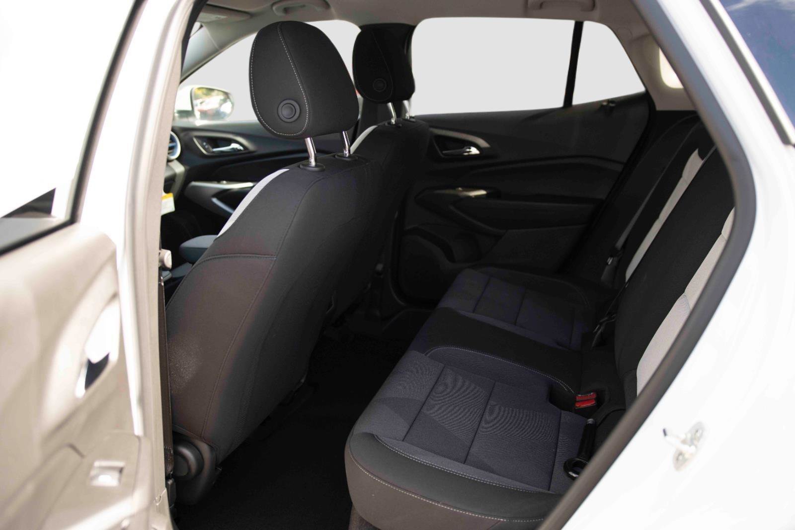 New 2026 Chevrolet Trax LS w/ LS Convenience Package FWD image 21