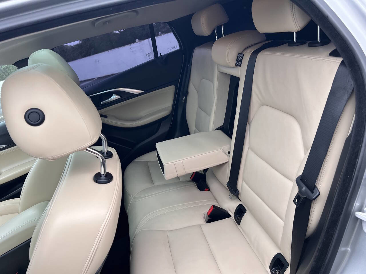 Used 2018 INFINITI QX30 Premium w/ Navigation Package image 42