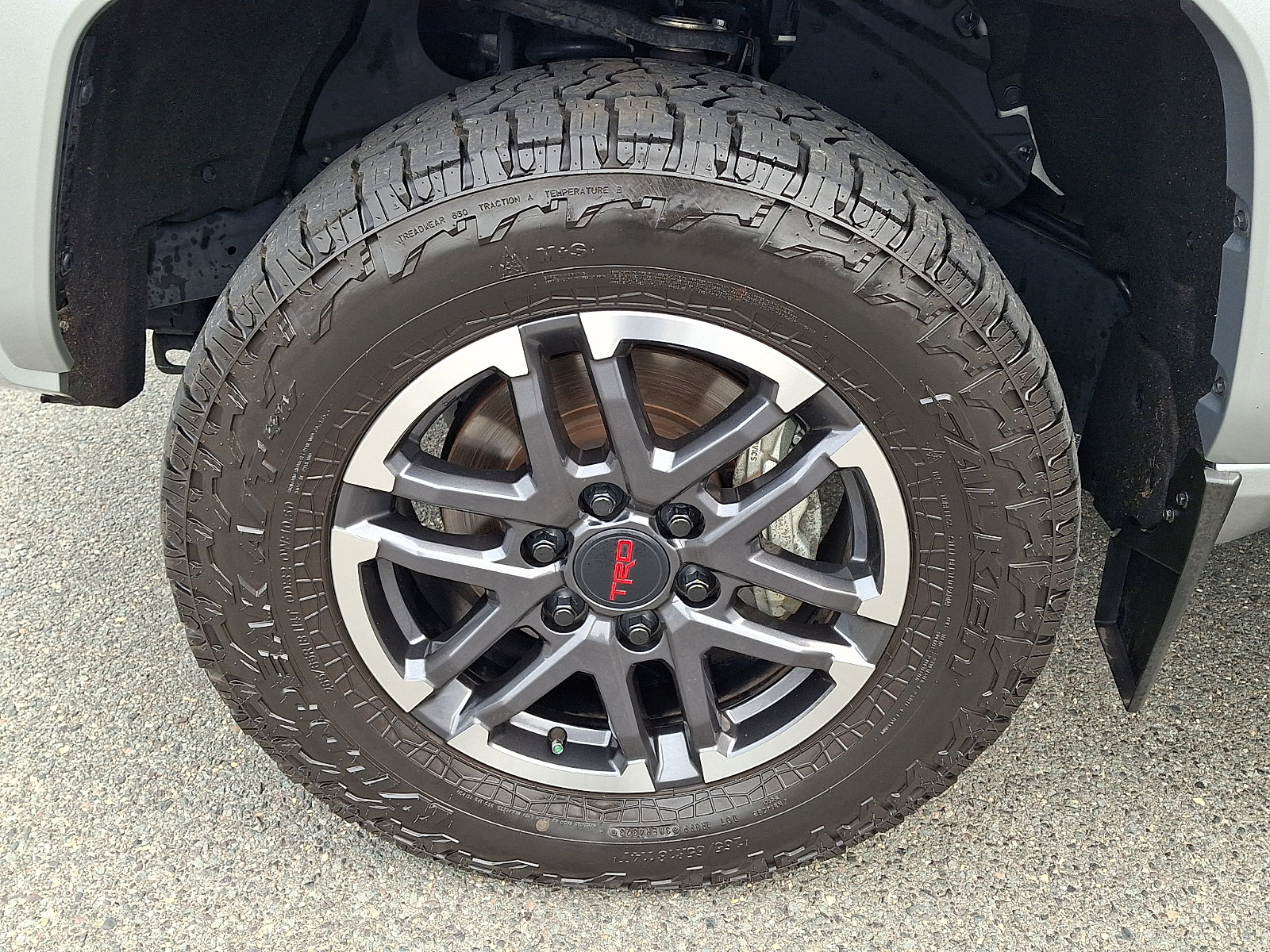 Used 2024 Toyota Tacoma TRD Sport w/ TRD Sport Premium Package AWD/4WD image 8