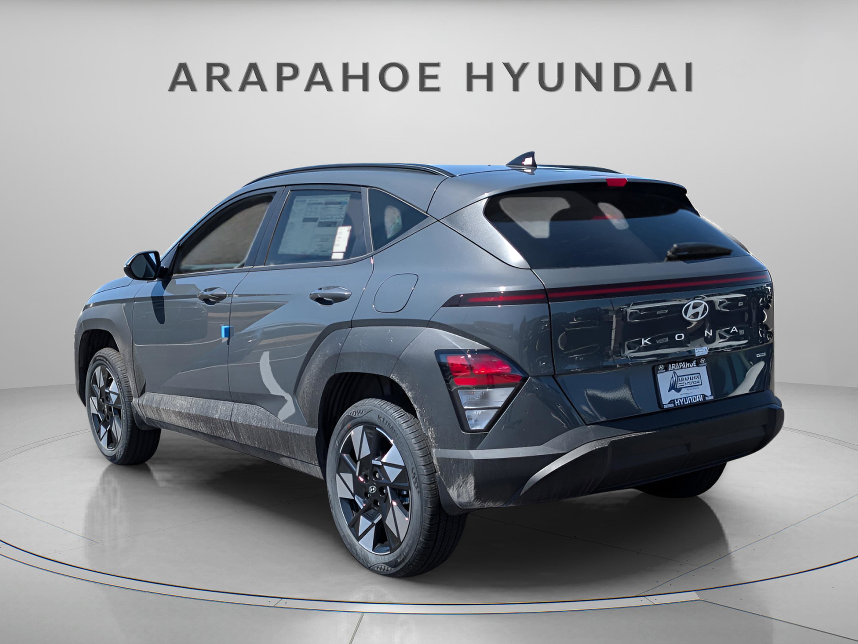 Used 2025 Hyundai Kona SEL AWD/4WD image 3