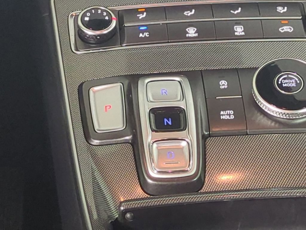 Certified 2023 Hyundai Santa Fe SE FWD image 22