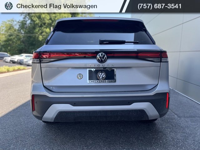 New 2025 Volkswagen Tiguan SE image 15