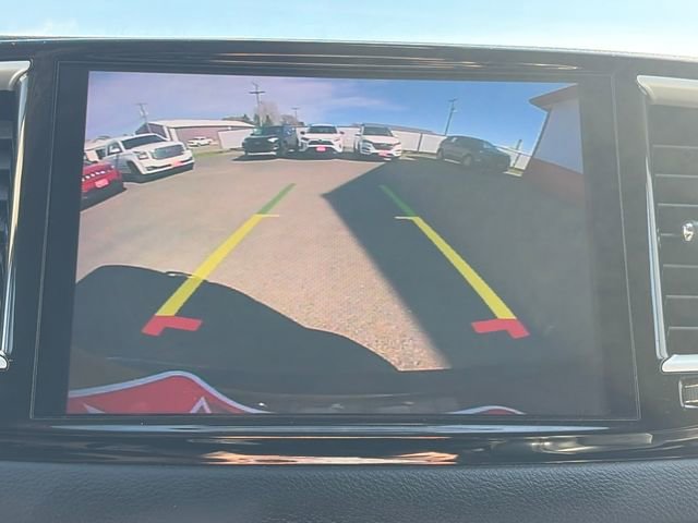 Used 2022 Chrysler Pacifica Touring-L FWD image 43