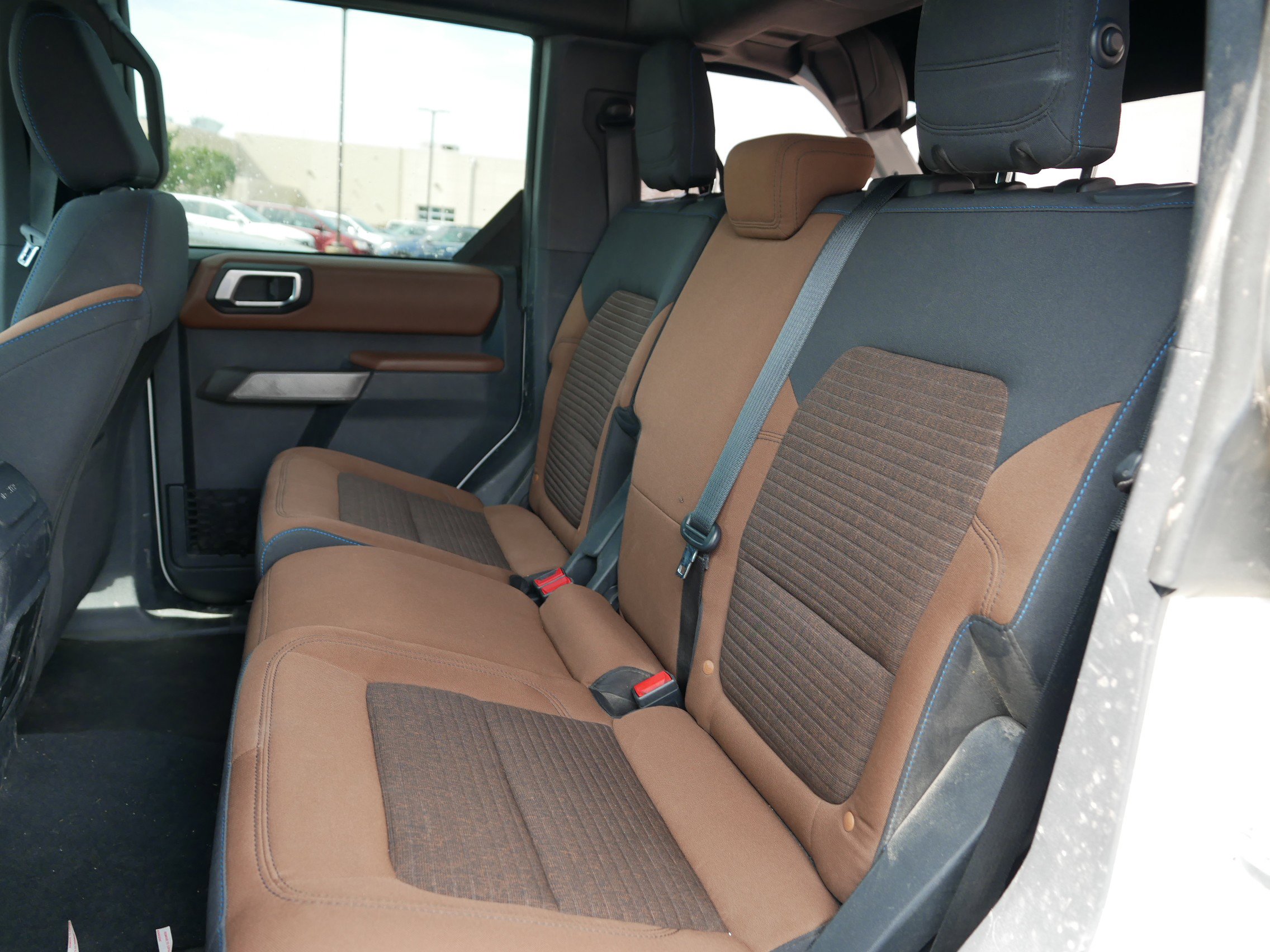 Used 2021 Ford Bronco Outer Banks w/ Sasquatch Package image 12