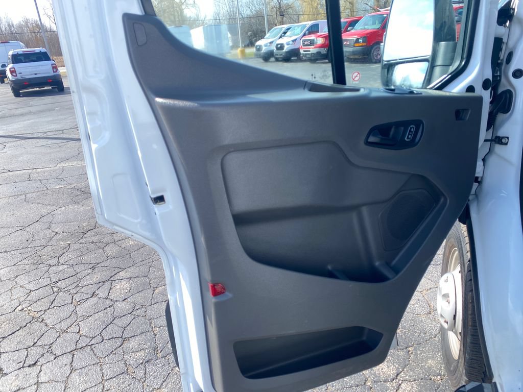 Used 2024 Ford Transit 250 Low Roof AWD w/ Exterior Upgrade Package image 11