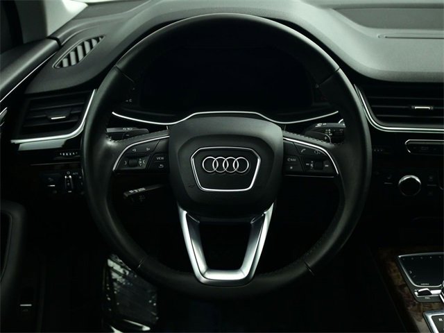 Used 2017 Audi Q7 3.0T Premium Plus image 3