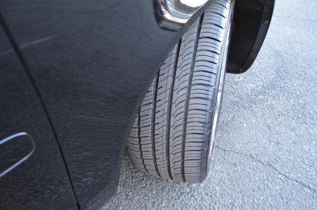 Used 2011 Volvo C70 T5 w/ Convenience Pkg image 40