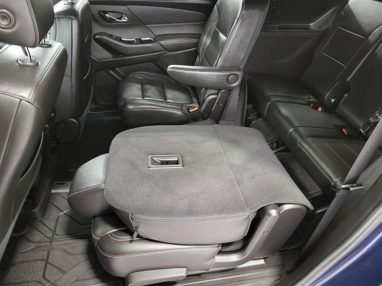 Certified 2023 Chevrolet Traverse LT w/ LPO, Floor Liner Package image 24