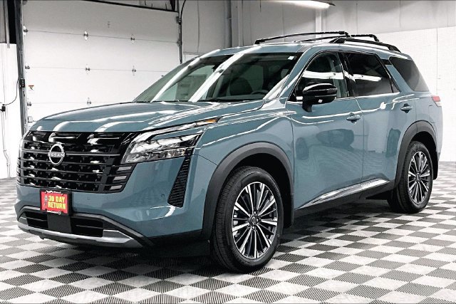 New 2026 Nissan Pathfinder Platinum w/ Lighting Package AWD/4WD image 2