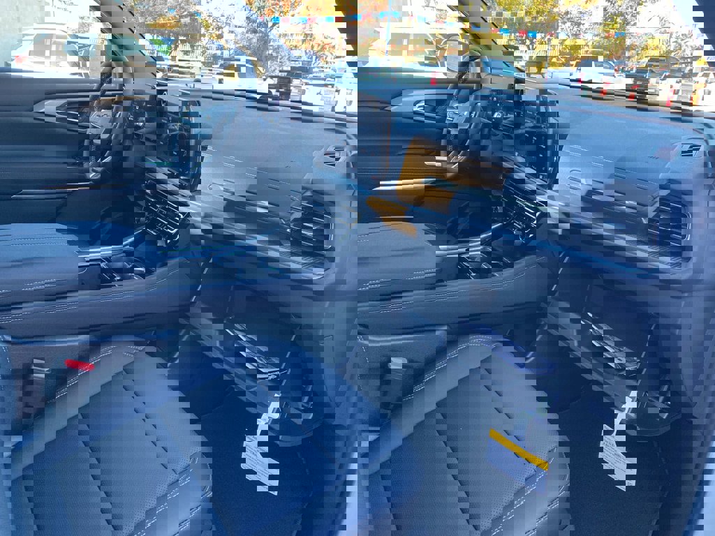 New 2026 Chevrolet Traverse LT w/ Midnight/Sport Edition image 22