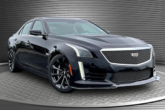 Used 2016 Cadillac CTS V w/ Carbon Fiber Package RWD image 3
