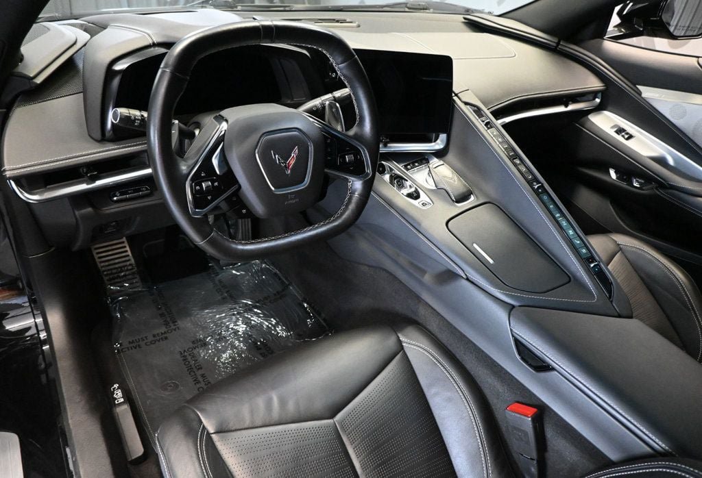 Used 2020 Chevrolet Corvette Stingray Preferred Cpe w/ 2LT Preferred Equipment Group RWD image 10