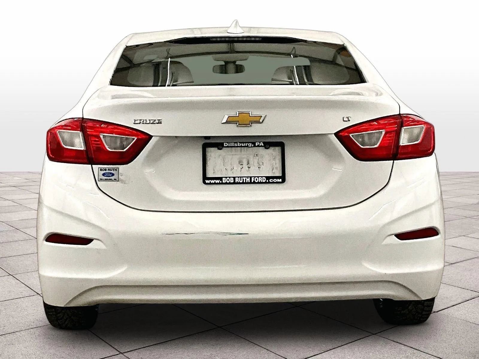 Used 2016 Chevrolet Cruze LT w/ Convenience Package FWD image 4