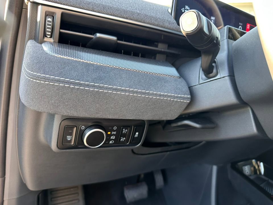 New 2025 Ford Mustang Mach-E GT AWD/4WD image 39