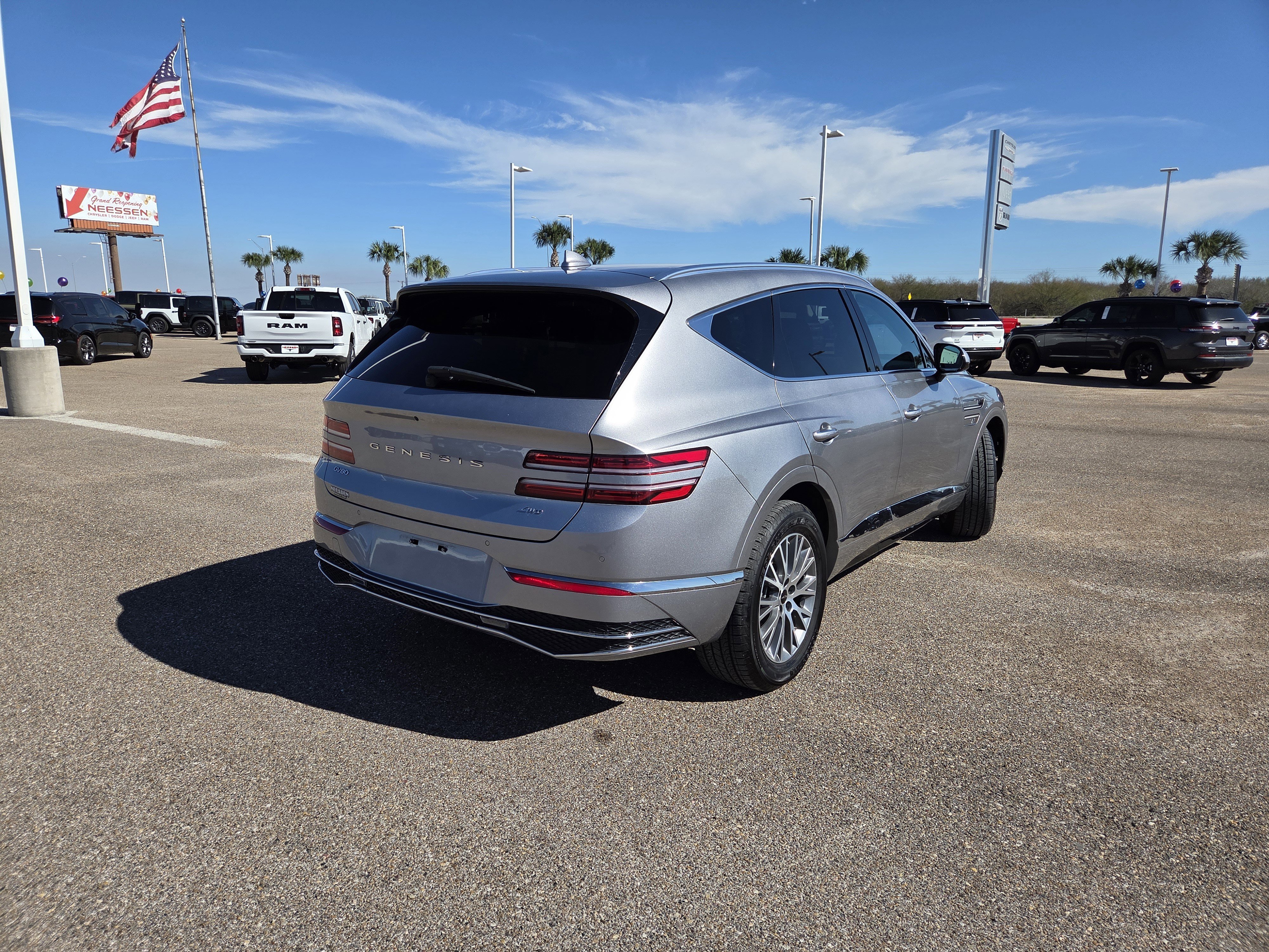 Used 2025 Genesis GV80 2.5T Standard image 7