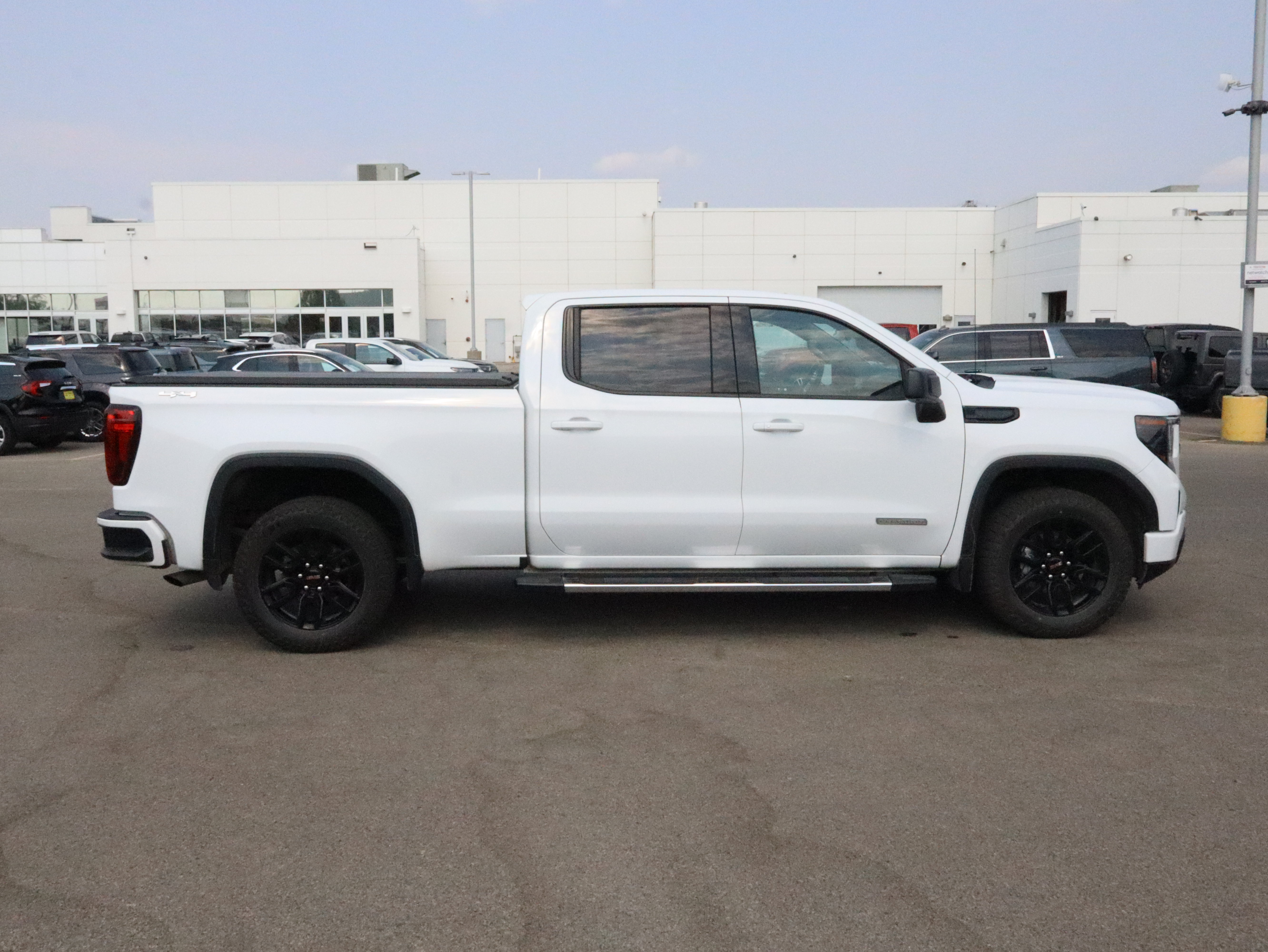 Certified 2023 GMC Sierra 1500 Elevation AWD/4WD image 8