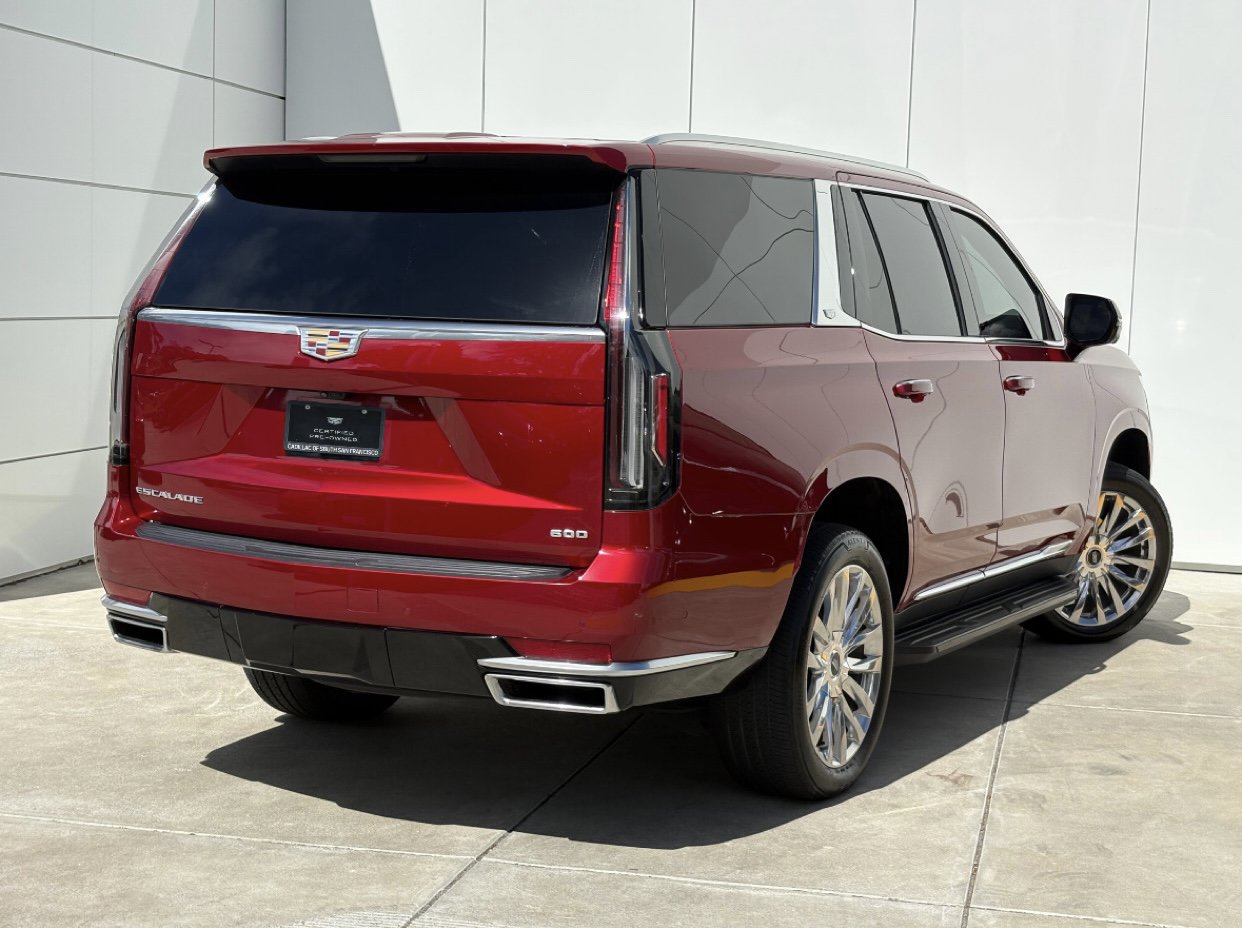 Used 2024 Cadillac Escalade Premium Luxury w/ Performance Package AWD/4WD image 7