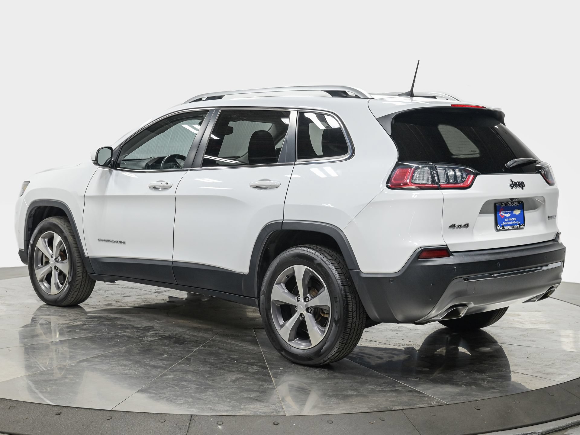 Used 2021 Jeep Cherokee Limited AWD/4WD image 4
