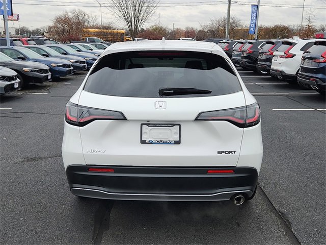 Used 2025 Honda HR-V Sport image 5