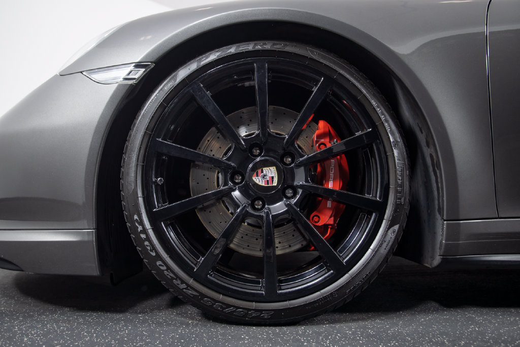 Used 2014 Porsche 911 Turbo w/ Carbon Interior Package AWD/4WD image 16