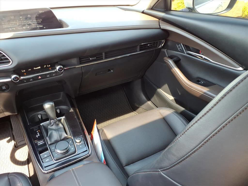 Used 2022 MAZDA CX-30 AWD 2.5 S w/ Premium Package image 11