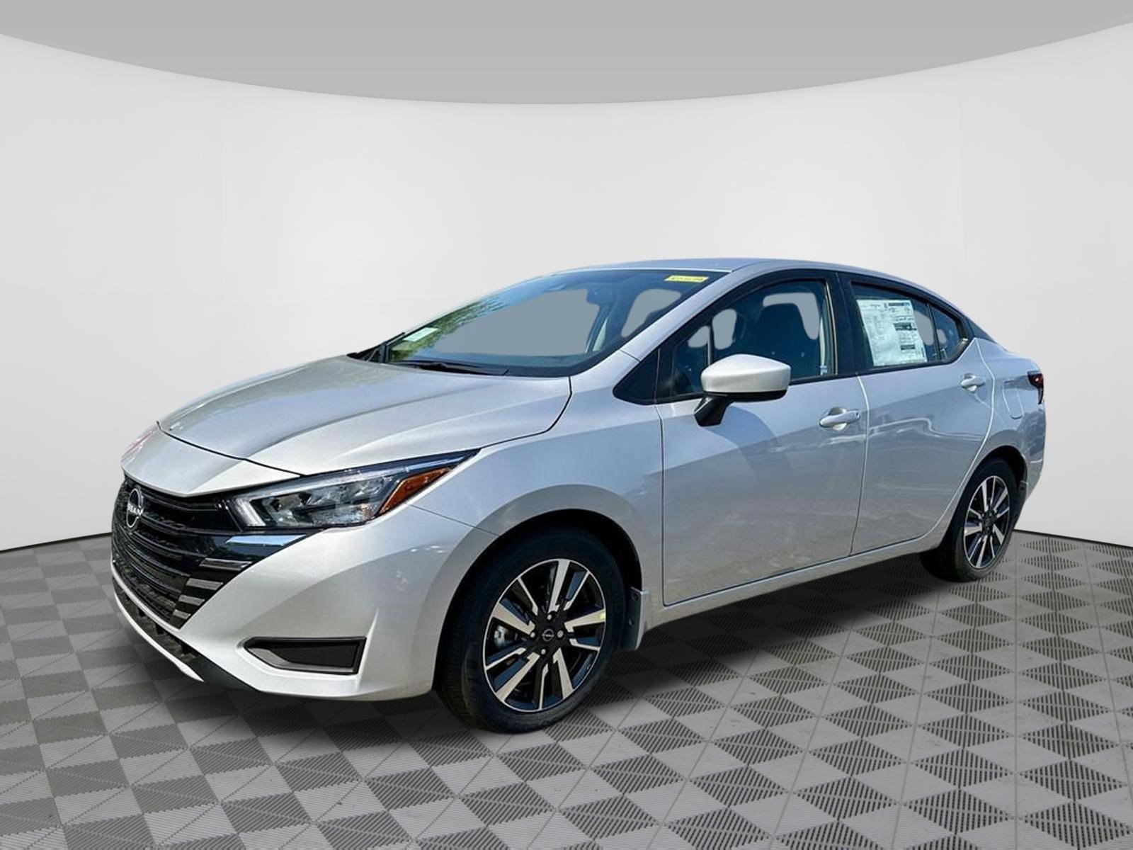 Used 2025 Nissan Versa SV w/ Trunk Package FWD image 14