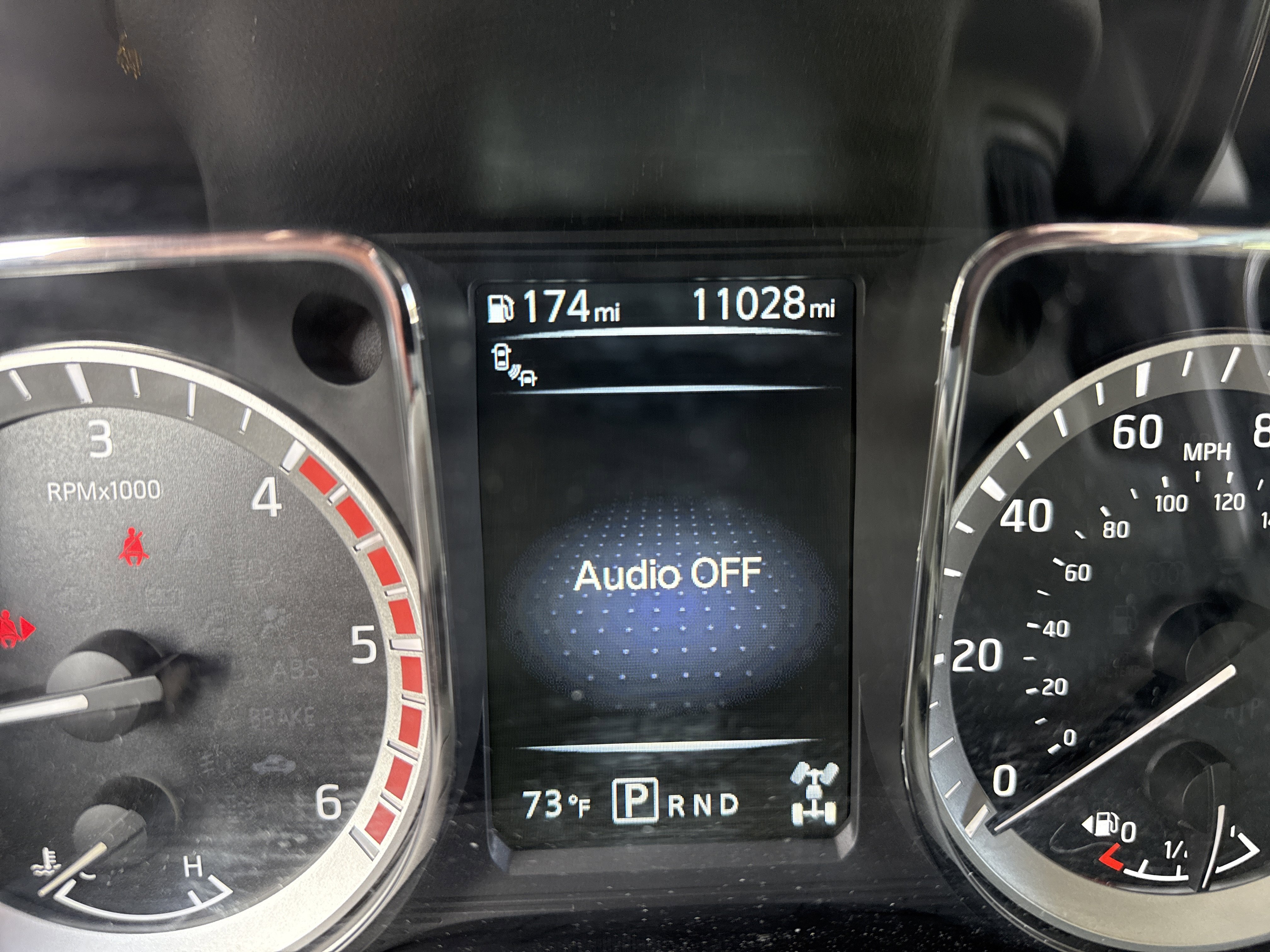 Used 2018 Nissan Titan Platinum Reserve w/ Platinum Utility Package AWD/4WD image 2