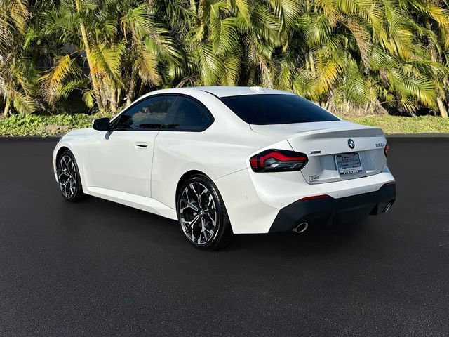Used 2025 BMW 230i xDrive Coupe w/ Convenience Package AWD/4WD image 7
