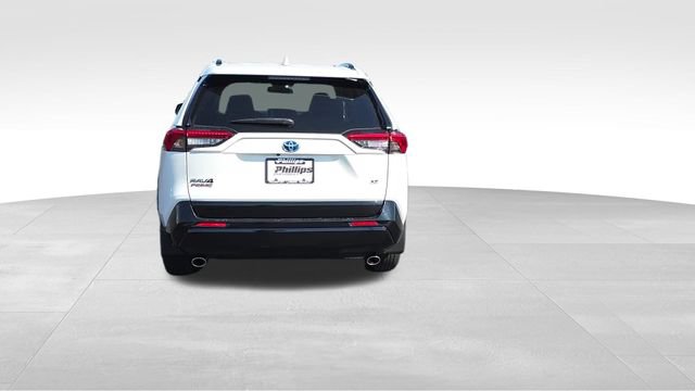 Used 2024 Toyota RAV4 SE w/ Weather & Moonroof Package AWD/4WD image 4