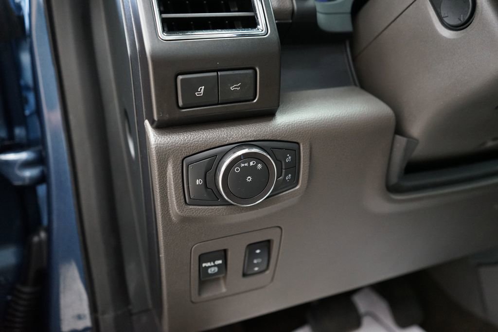 Used 2019 Ford Expedition Limited w/ Equipment Group 301A image 33