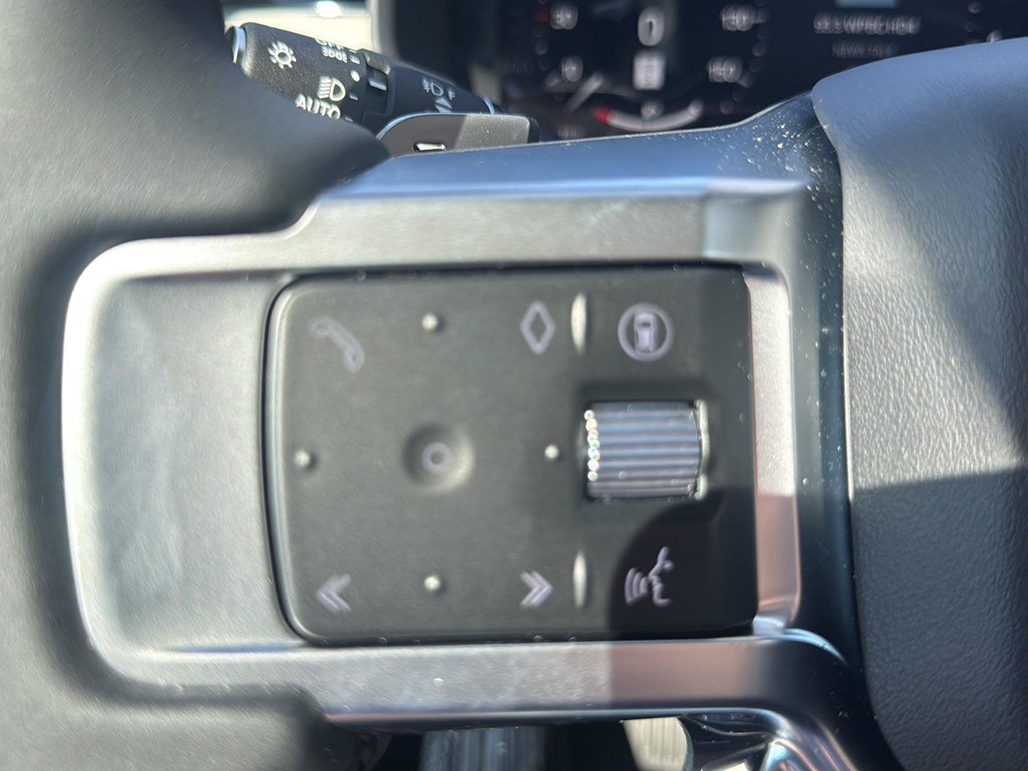 New 2026 Land Rover Discovery S AWD/4WD image 30