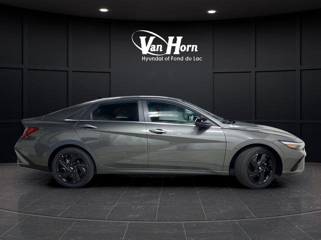 New 2026 Hyundai Elantra SEL Sport image 7