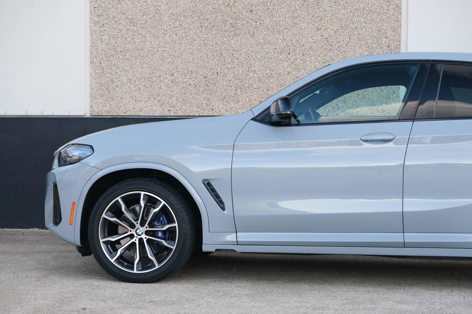 Used 2022 BMW X4 M40i image 6