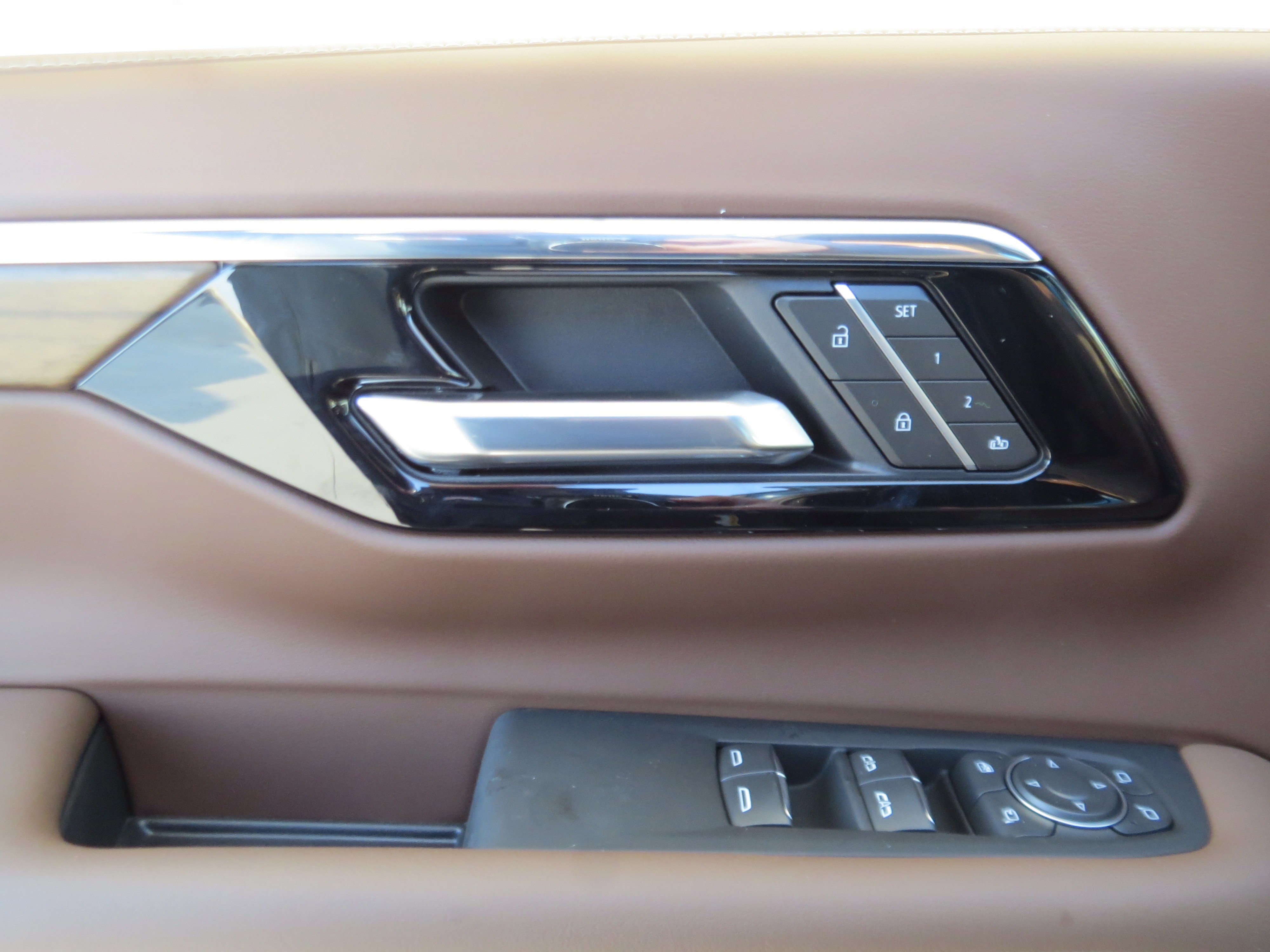 New 2026 Chevrolet Suburban High Country AWD/4WD image 19