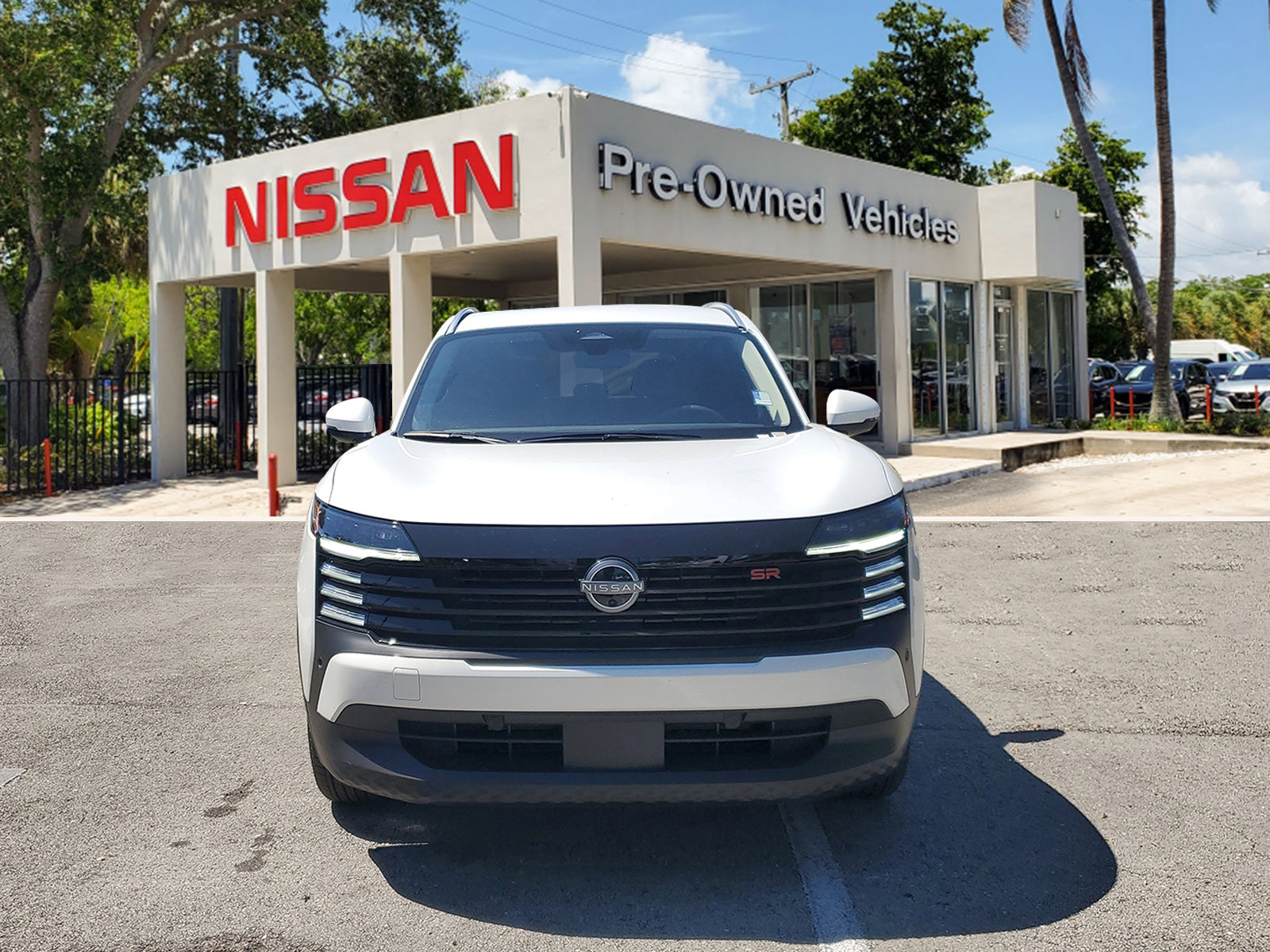 Certified 2025 Nissan Kicks SR image 2