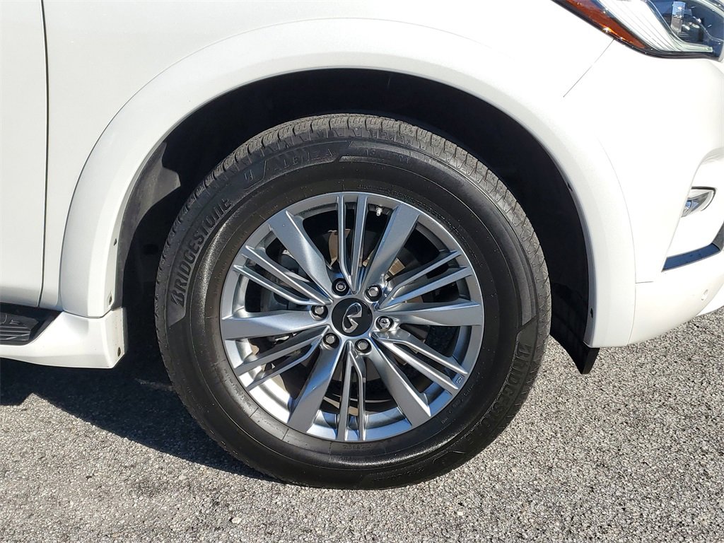 Used 2022 INFINITI QX80 Luxe w/ Cargo Package image 6