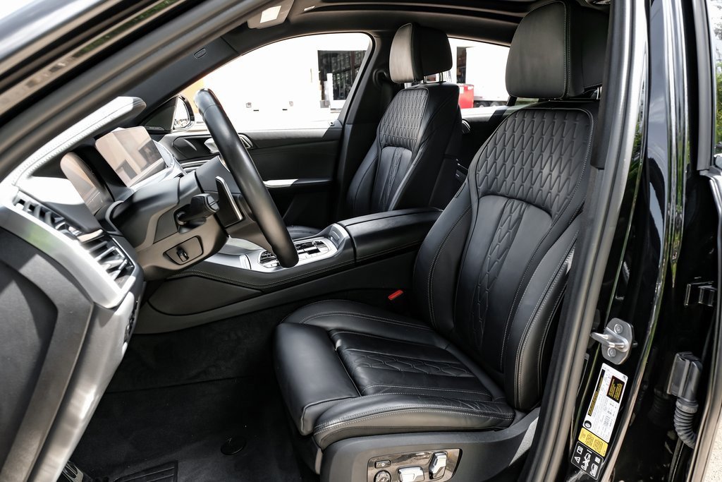 Used 2023 BMW X6 xDrive40i w/ M Sport Package image 39