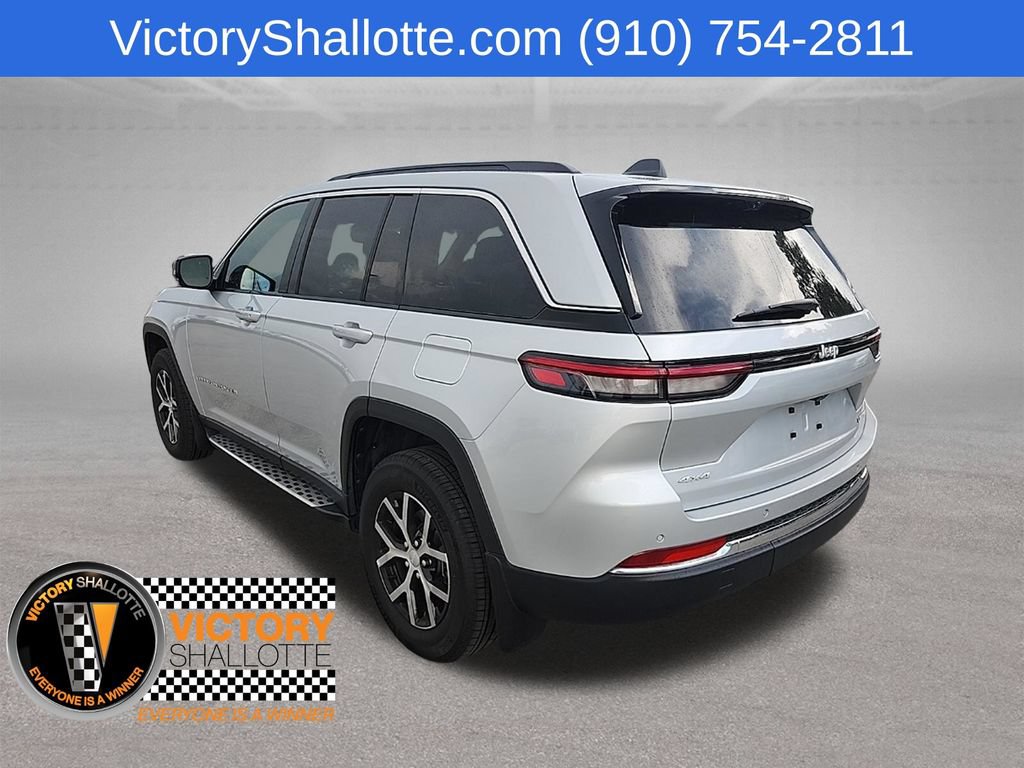 Certified 2025 Jeep Grand Cherokee Limited w/ Luxury Tech Group II AWD/4WD image 23