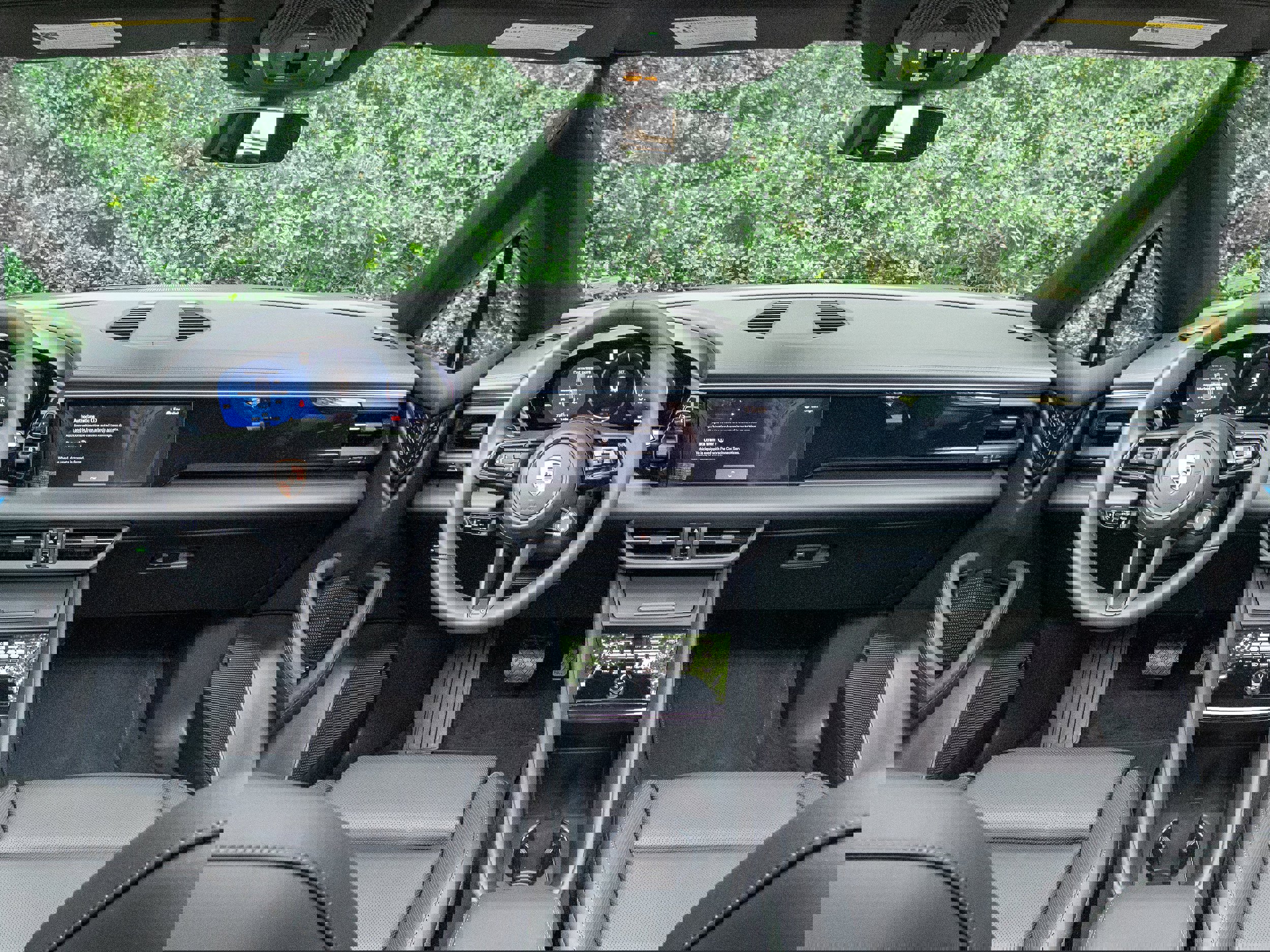 New 2025 Porsche Macan 4 Electric image 19