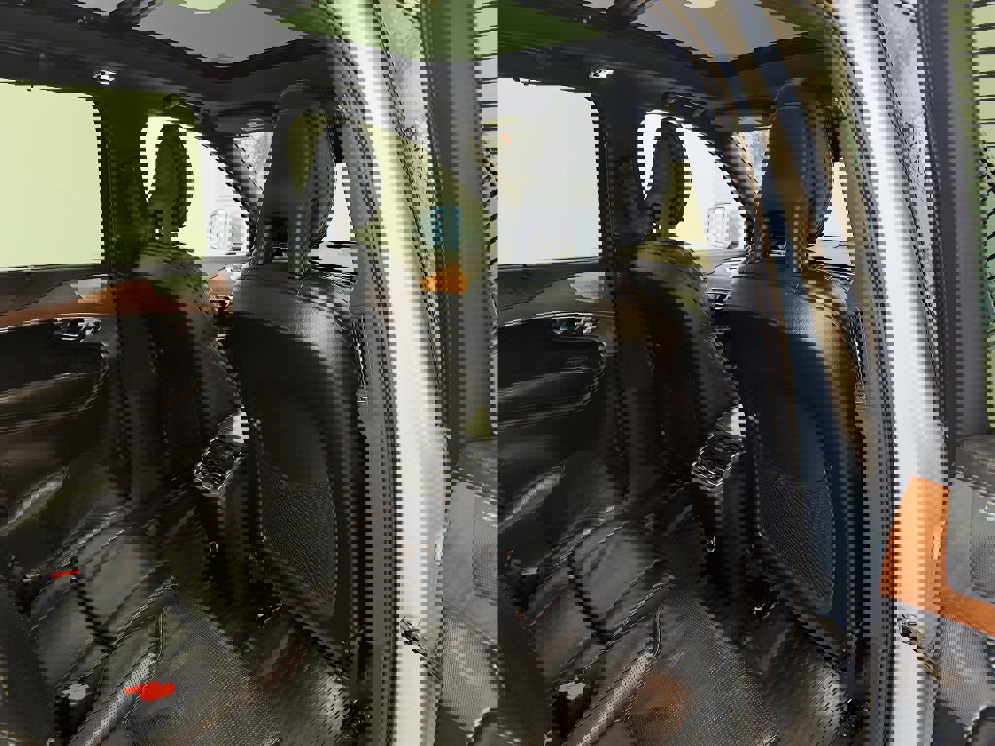 Used 2018 Volvo XC90 T6 Inscription w/ Convenience Package image 29