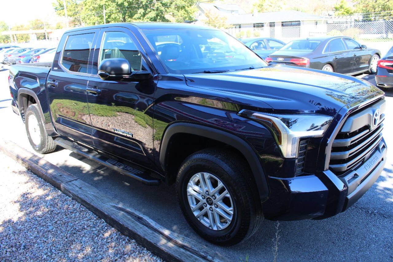 Used 2024 Toyota Tundra SR5 w/ SR5 Premium Package AWD/4WD image 5